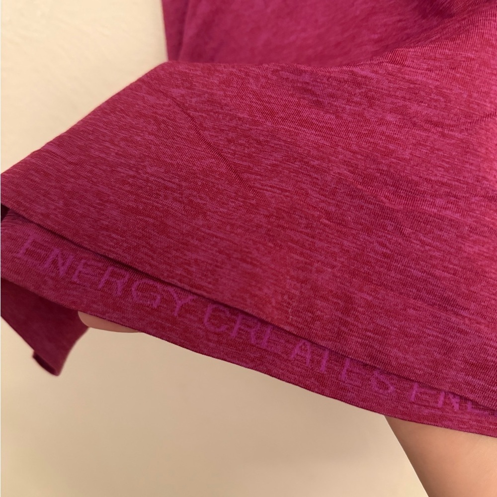 lululemon athletica Women's  Short Sleeve Tee - Picture 6 of 9